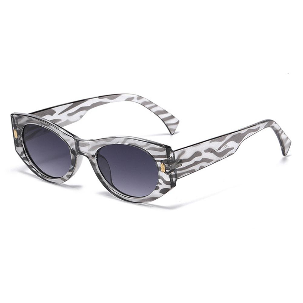 Retro Luxury Fashion Striped Gradient Cat Eye Women Sunglasses UV400 Protection Brand Design Small Box Rivets as picture
Retro Luxury Fashion Striped Gradient Cat Eye Women Sunglasses UV400 Protection Brand Design Small Box Rivets as picture