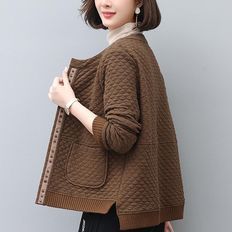 Women s Plus Size Quilted Jacquard Jacket: Round Neck, Slimming Petite Fit, Versatile Short Style for Spring and Autumn XXXL (recommended for 152-165 jin)
Women s Plus Size Quilted Jacquard Jacket: Round Neck, Slimming Petite Fit, Versatile Short Style for Spring and Autumn XXXL (recommended for 152-165 jin)
