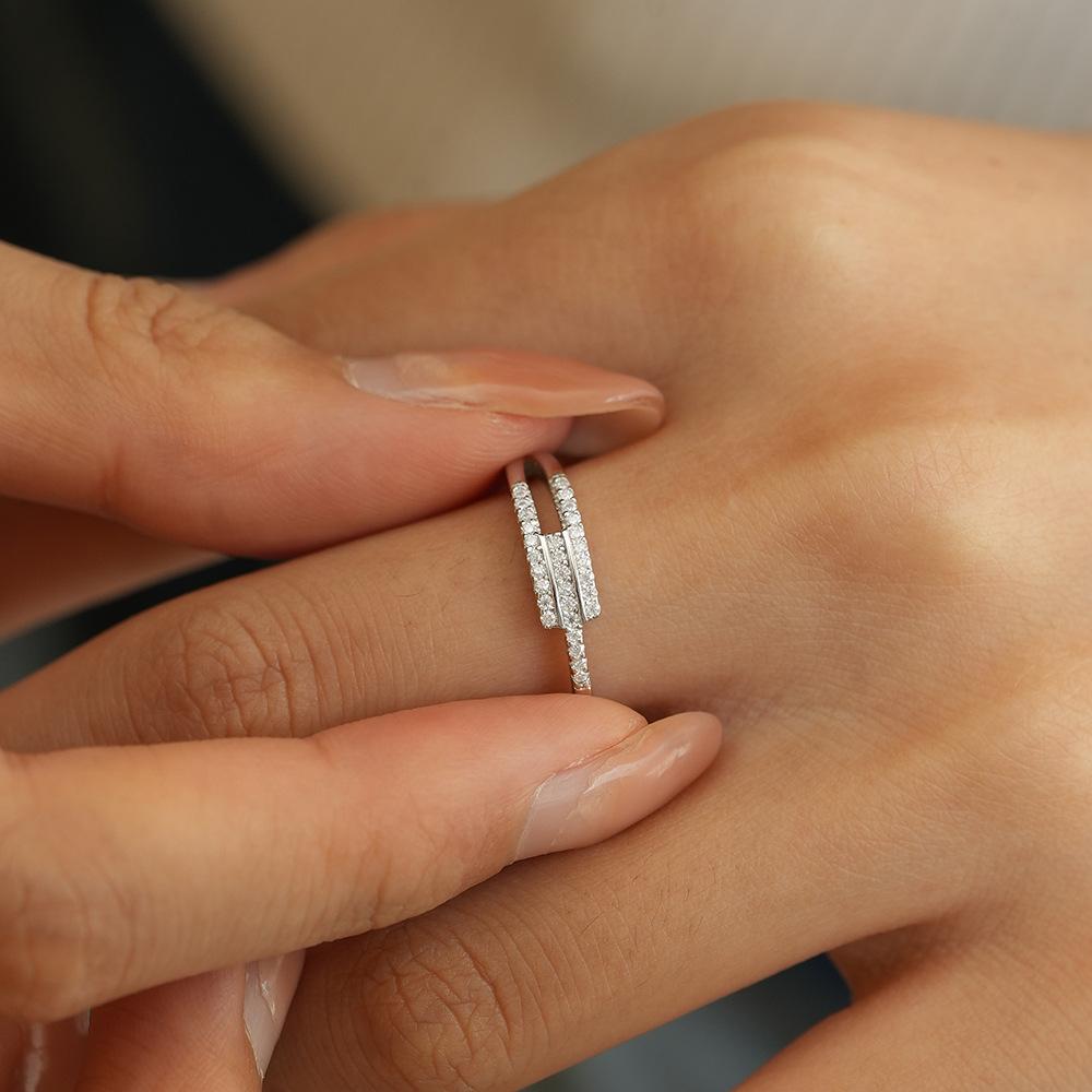 TY 925 Sterling Copper Moissanite Ring For Women And Men Full Moissanite Ring D Color Fine Zircon Engagement Ring 4
TY 925 Sterling Copper Moissanite Ring For Women And Men Full Moissanite Ring D Color Fine Zircon Engagement Ring 4