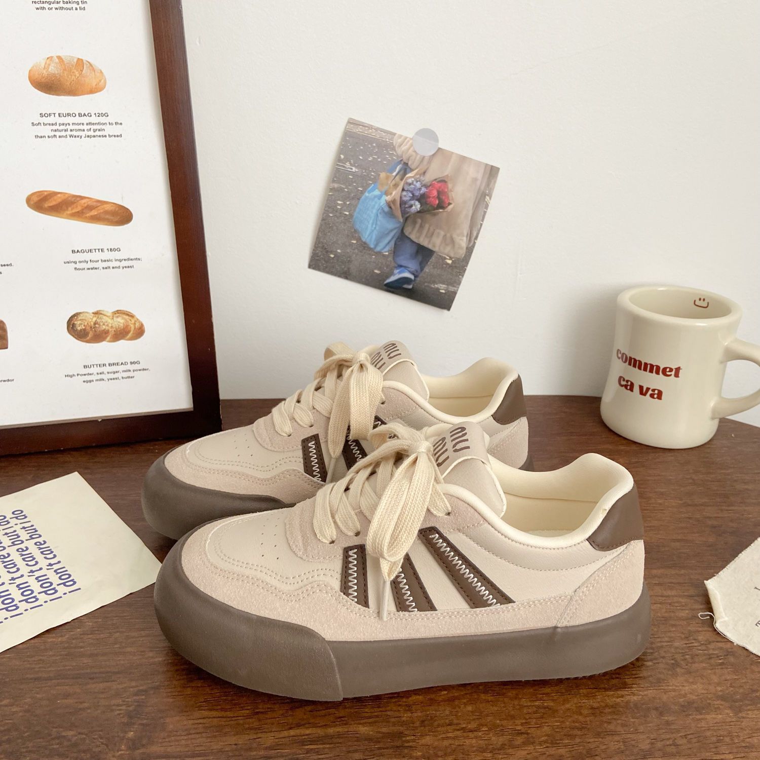 Dexun женские туфли на толстой подошве, кожаный верх, весна 2025, новые, шикарные, нишевые, корейская версия, низкий верх, студенческие спортивные маленькие белые туфли 40 хаки
Dexun женские туфли на толстой подошве, кожаный верх, весна 2025, новые, шикарные, нишевые, корейская версия, низкий верх, студенческие спортивные маленькие белые туфли 40 хаки