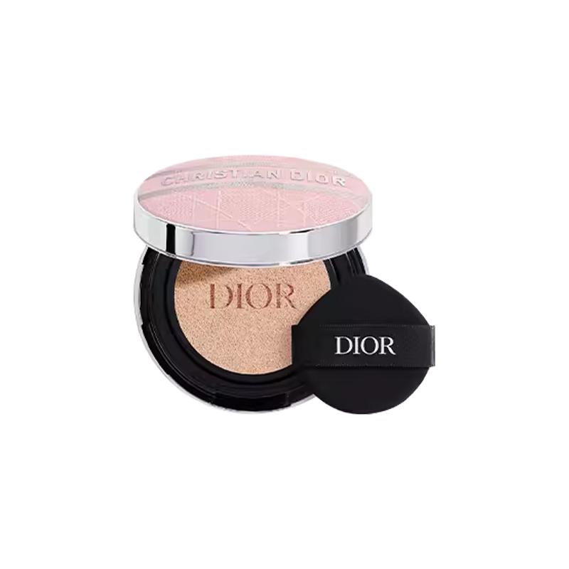 DIOR pink embroidered cannage pattern long-lasting makeup locking air cushion natural moisturizing cream plus brightening skin tone Pink #1N розовый
DIOR pink embroidered cannage pattern long-lasting makeup locking air cushion natural moisturizing cream plus brightening skin tone Pink #1N розовый