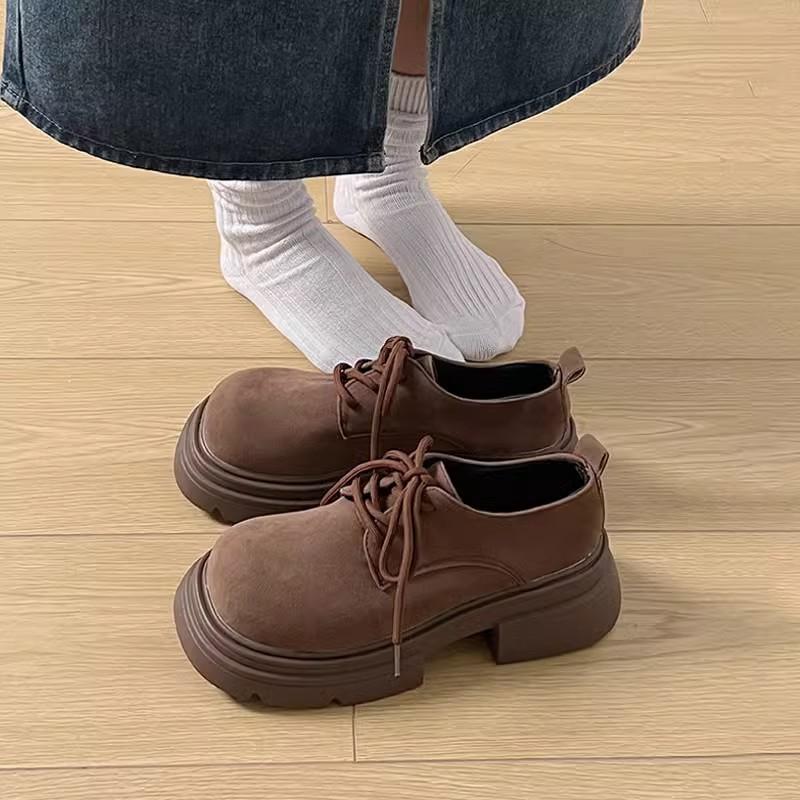 Maillard нишевые ретро ботинки Мартин женские новые универсальные ботинки на платформе с большой головой 40 коричневый
Maillard нишевые ретро ботинки Мартин женские новые универсальные ботинки на платформе с большой головой 40 коричневый