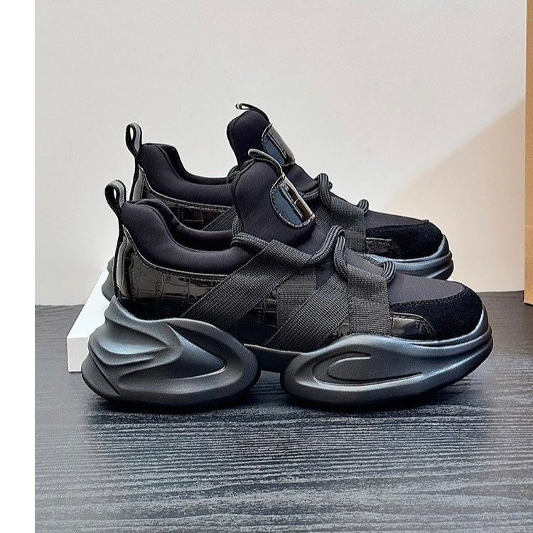 Кеды на высокой подошве для женщин 2025 новые, маленькие белые туфли на толстой подошве, мягкая подошва, легкая повседневная маленькая спортивная обувь, одинарная обувь 40 чёрный
Кеды на высокой подошве для женщин 2025 новые, маленькие белые туфли на толстой подошве, мягкая подошва, легкая повседневная маленькая спортивная обувь, одинарная обувь 40 чёрный