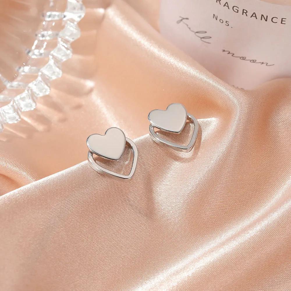 LATS Unique Design Copper Color Love Heart Stud Earrings for Women Personality Versatile Brushed Delicate Earing Fashion Zircon
LATS Unique Design Copper Color Love Heart Stud Earrings for Women Personality Versatile Brushed Delicate Earing Fashion Zircon