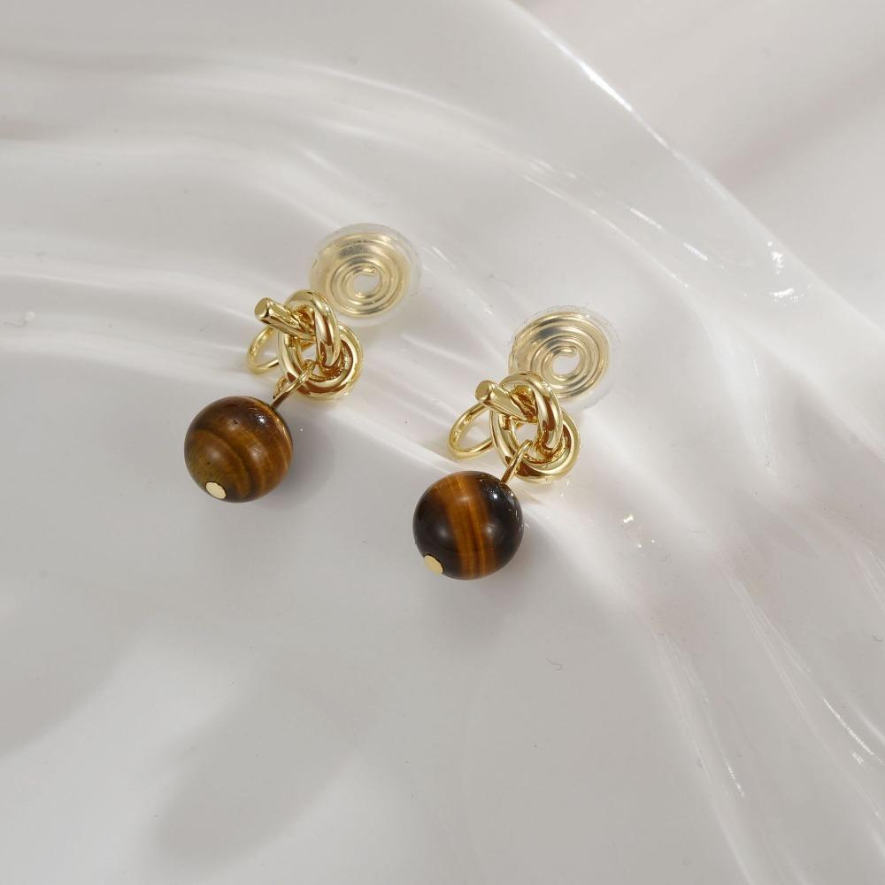 Exquisite Mosquito Coil Ear Clip Simple Round Ball Ear Stud Ball Shape Pendant Earrings Lady ear stud
Exquisite Mosquito Coil Ear Clip Simple Round Ball Ear Stud Ball Shape Pendant Earrings Lady ear stud