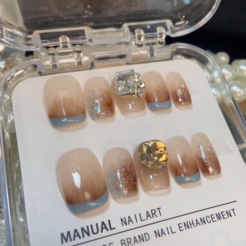 Amber Ombre Rhinestone Press-On Nails - Short, Detachable, Handmade Nail Pieces Medium
Amber Ombre Rhinestone Press-On Nails - Short, Detachable, Handmade Nail Pieces Medium