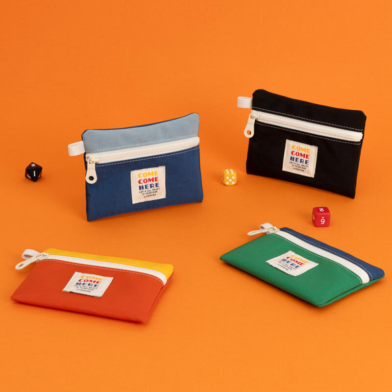 Comcomheal Flat Mini Pouch black
Comcomheal Flat Mini Pouch black