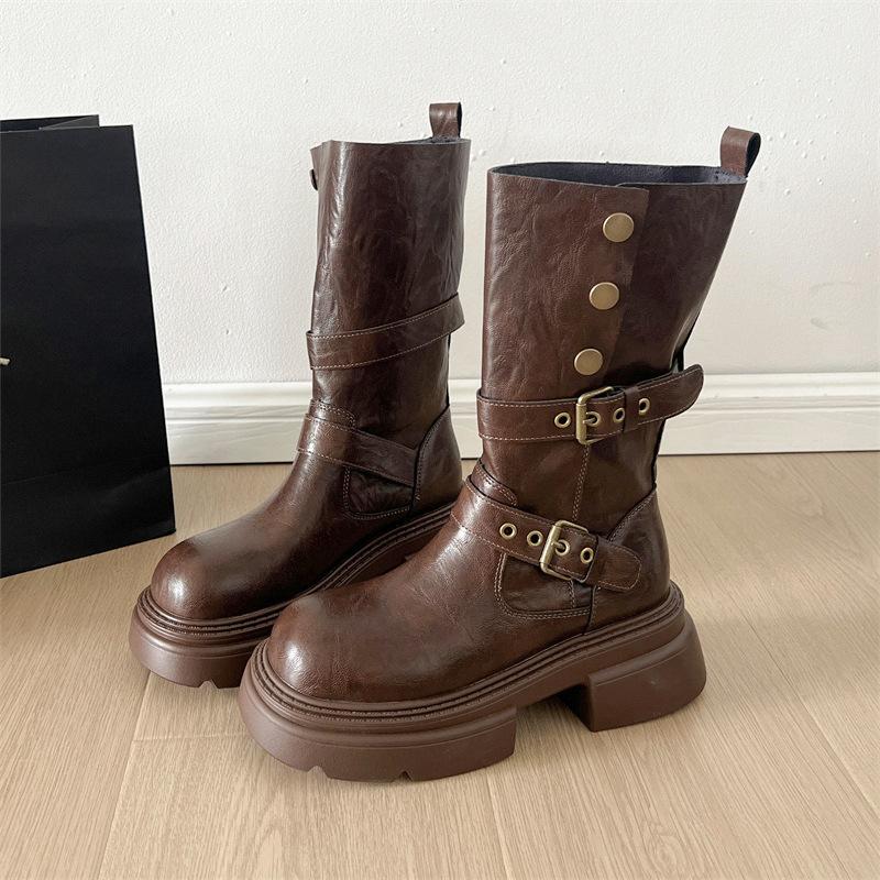 Коричневые ретро ботинки Мартин на толстой подошве и толстом каблуке женские 2025 новая летняя британский стиль тонкие низкие ботинки рыцаря 40 коричневый
Коричневые ретро ботинки Мартин на толстой подошве и толстом каблуке женские 2025 новая летняя британский стиль тонкие низкие ботинки рыцаря 40 коричневый