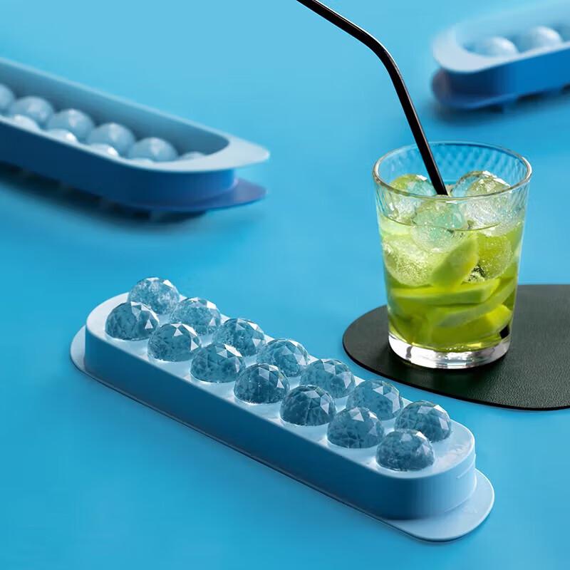 Cha Hua Spherical Ice Ball Mold
Cha Hua Spherical Ice Ball Mold