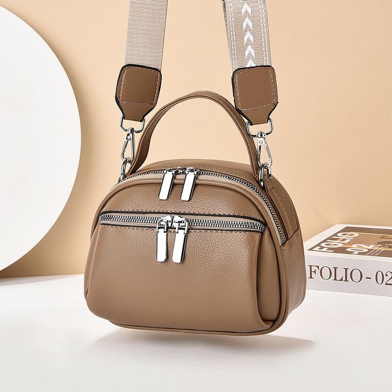 2025 новая многослойная маленькая круглая сумка модная текстура большая вместимость сумка для отдыха путешествий на плечо мессенджер
2025 новая многослойная маленькая круглая сумка модная текстура большая вместимость сумка для отдыха путешествий на плечо мессенджер