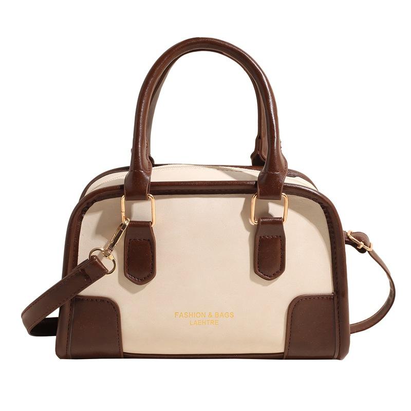 Hand-held Pillow Bag, Fashionable and Retro Bag, Commuting Style, Hand-held Crossbody Bag without pendant кавовий/білий
Hand-held Pillow Bag, Fashionable and Retro Bag, Commuting Style, Hand-held Crossbody Bag without pendant кавовий/білий