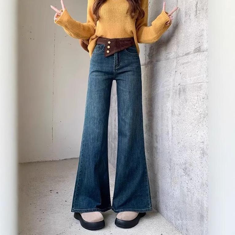 Women s Plus Size High Waist Micro Flare Jeans - Slimming Straight Leg for Pear Shapes (Autumn/Winter 2025) 2XL
Women s Plus Size High Waist Micro Flare Jeans - Slimming Straight Leg for Pear Shapes (Autumn/Winter 2025) 2XL