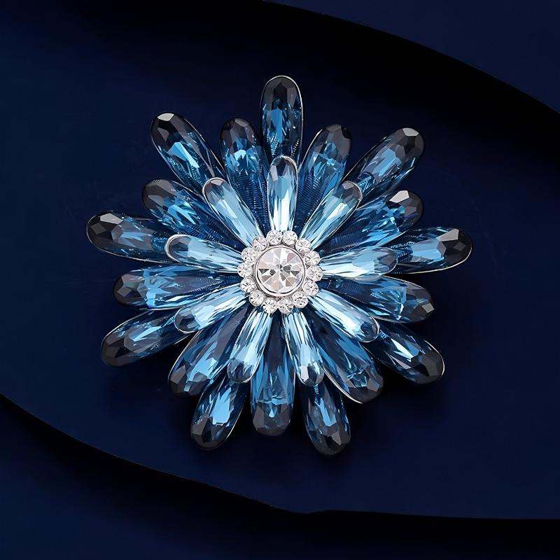 Canjing Flower brooch, a high-end women s light luxury and sophisticated imitation crystal flower pin
Canjing Flower brooch, a high-end women s light luxury and sophisticated imitation crystal flower pin