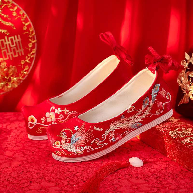 Сюхэ одежда свадебные туфли вышитые туфли женские свадебные китайский стиль красный древний стиль ханьфу свадебные туфли внутренняя высота увеличение древний плащ 41
Сюхэ одежда свадебные туфли вышитые туфли женские свадебные китайский стиль красный древний стиль ханьфу свадебные туфли внутренняя высота увеличение древний плащ 41