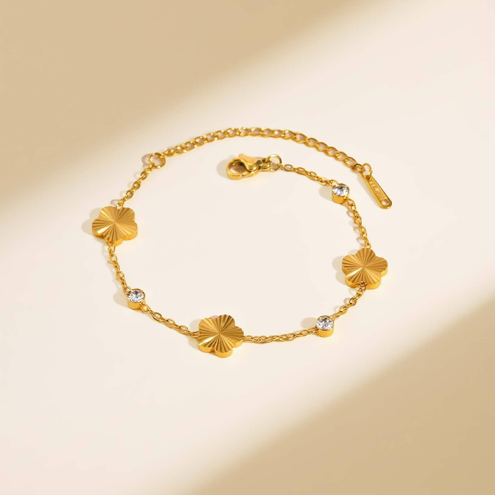 Luxurious Five Leaf Flower Zircon Necklace for Women Stainless Steel Floral Necklaces Charm Jewelry Gift
Luxurious Five Leaf Flower Zircon Necklace for Women Stainless Steel Floral Necklaces Charm Jewelry Gift