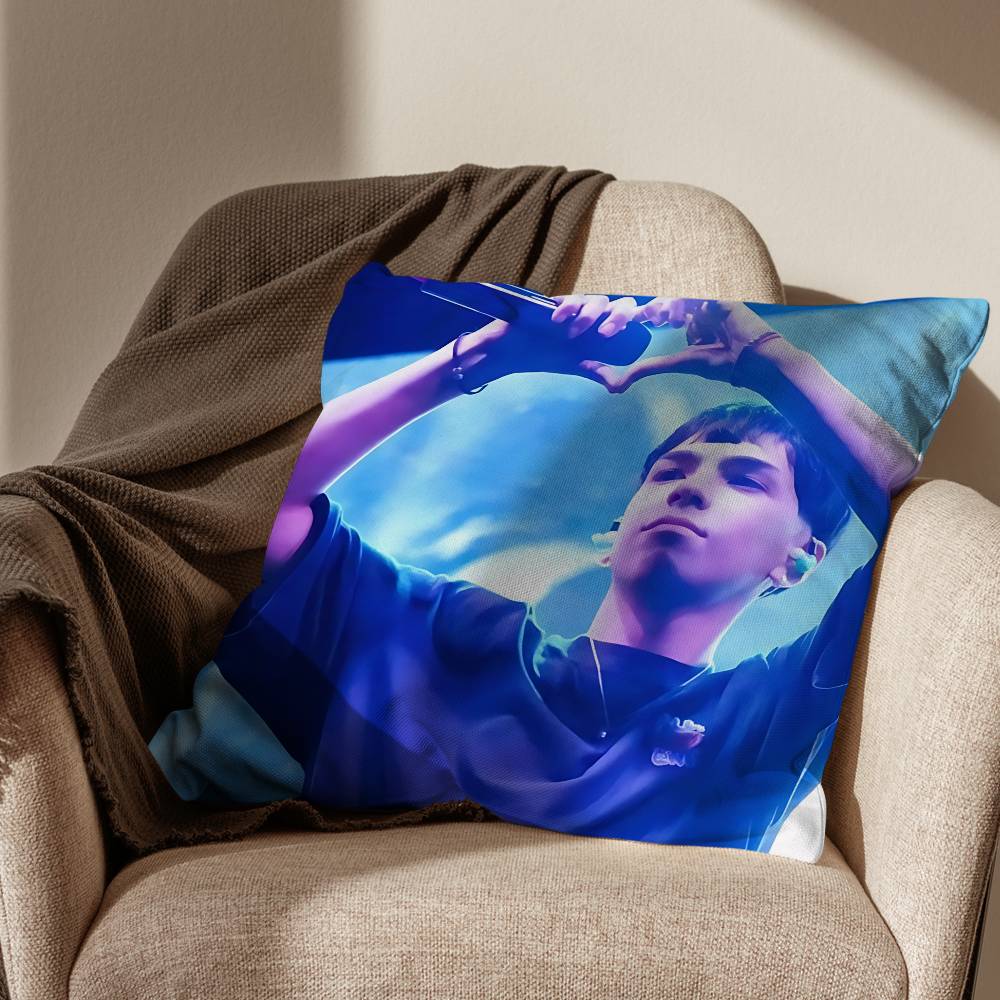 Nino band Milo J pillow cover living room sofa cushion cover bedroom room bed pillow cover home decoration 30x30cm
Nino band Milo J pillow cover living room sofa cushion cover bedroom room bed pillow cover home decoration 30x30cm