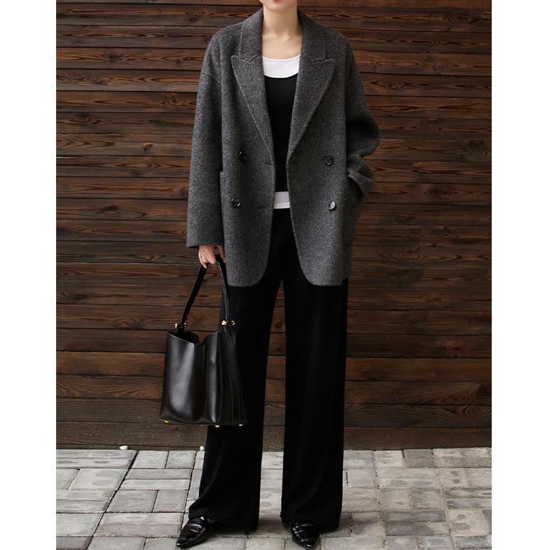 Костюмный тип высококачественное шерстяное пальто из верблюжьей шерсти двустороннее шерстяное кашемировое пальто высококачественный женский костюм шерстяная куртка женская одежда XL
Костюмный тип высококачественное шерстяное пальто из верблюжьей шерсти двустороннее шерстяное кашемировое пальто высококачественный женский костюм шерстяная куртка женская одежда XL