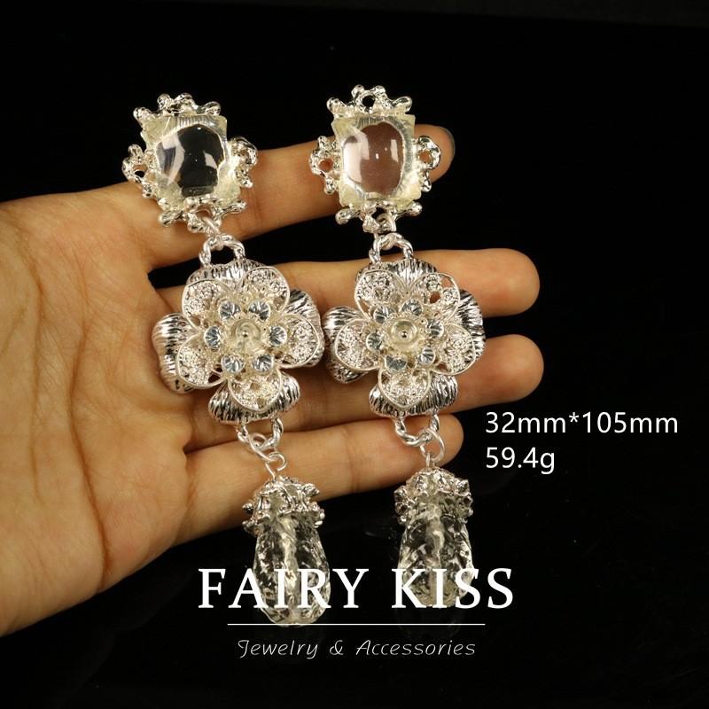 Court Style Exquisite Temperament Glazed Pendant Long Stud Earrings Love Necklace High Sense Fashion Personality Versatile Jewelry
Court Style Exquisite Temperament Glazed Pendant Long Stud Earrings Love Necklace High Sense Fashion Personality Versatile Jewelry