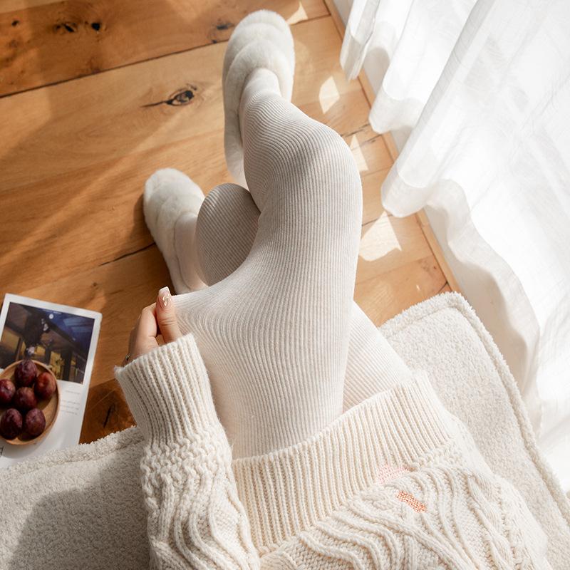 Женские леггинсы Зимние на флисе Толстые колготки Хлопковые в рубчик Длиной до щиколотки Петля для стопы Черные Для улицы Теплые колготки One Size
Женские леггинсы Зимние на флисе Толстые колготки Хлопковые в рубчик Длиной до щиколотки Петля для стопы Черные Для улицы Теплые колготки One Size