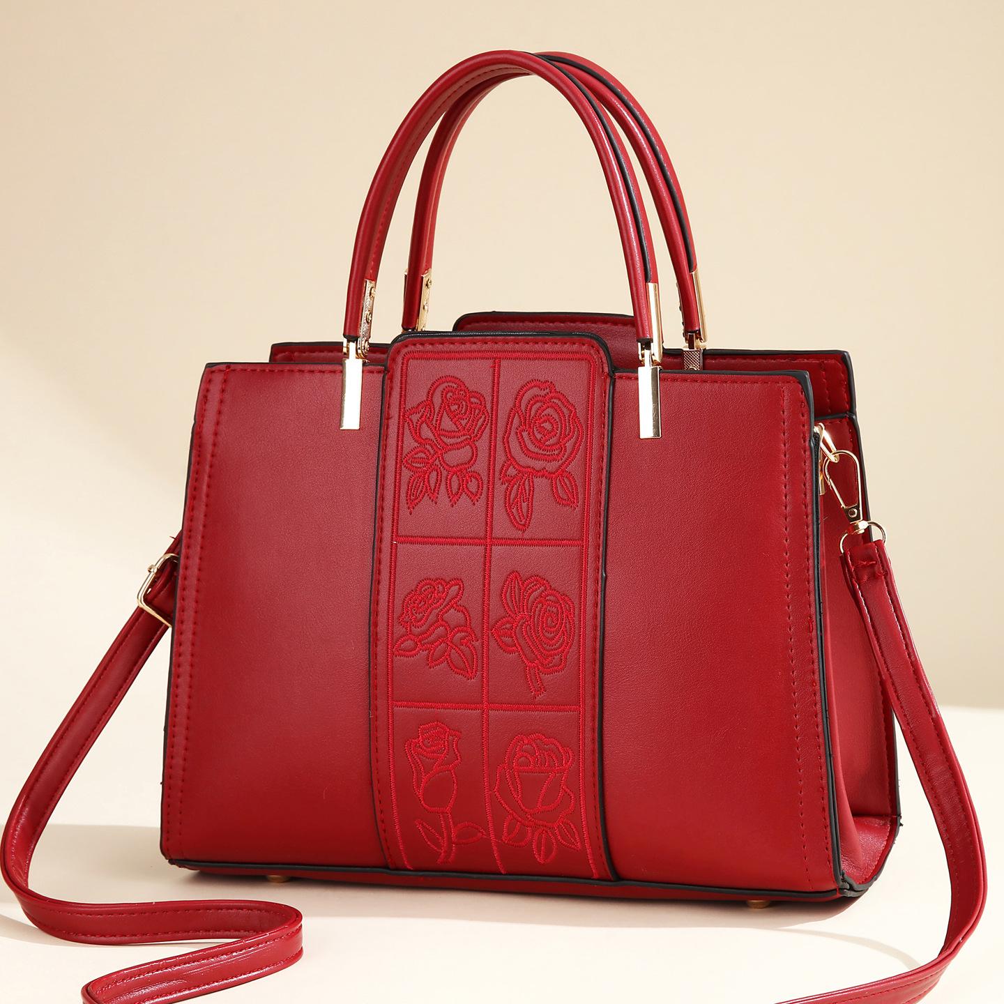 High sense mother bag, wedding bag for women, large capacity 2025 new middle-aged messenger bag, red mother-in-law wedding bag червоний
High sense mother bag, wedding bag for women, large capacity 2025 new middle-aged messenger bag, red mother-in-law wedding bag червоний