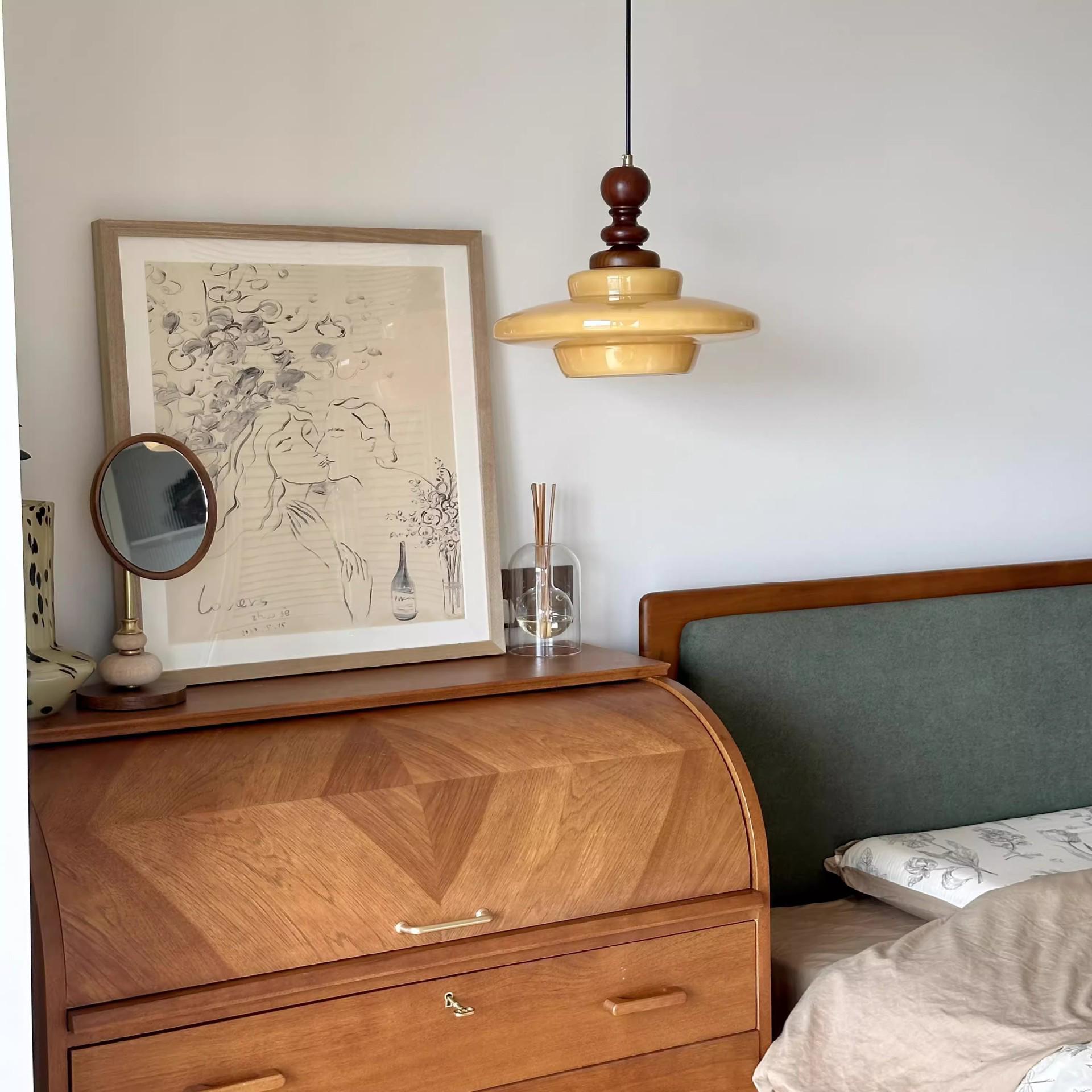 Mid-Century Nordic Glass Chandelier: High-End Dining Room Light Warm Light
Mid-Century Nordic Glass Chandelier: High-End Dining Room Light Warm Light