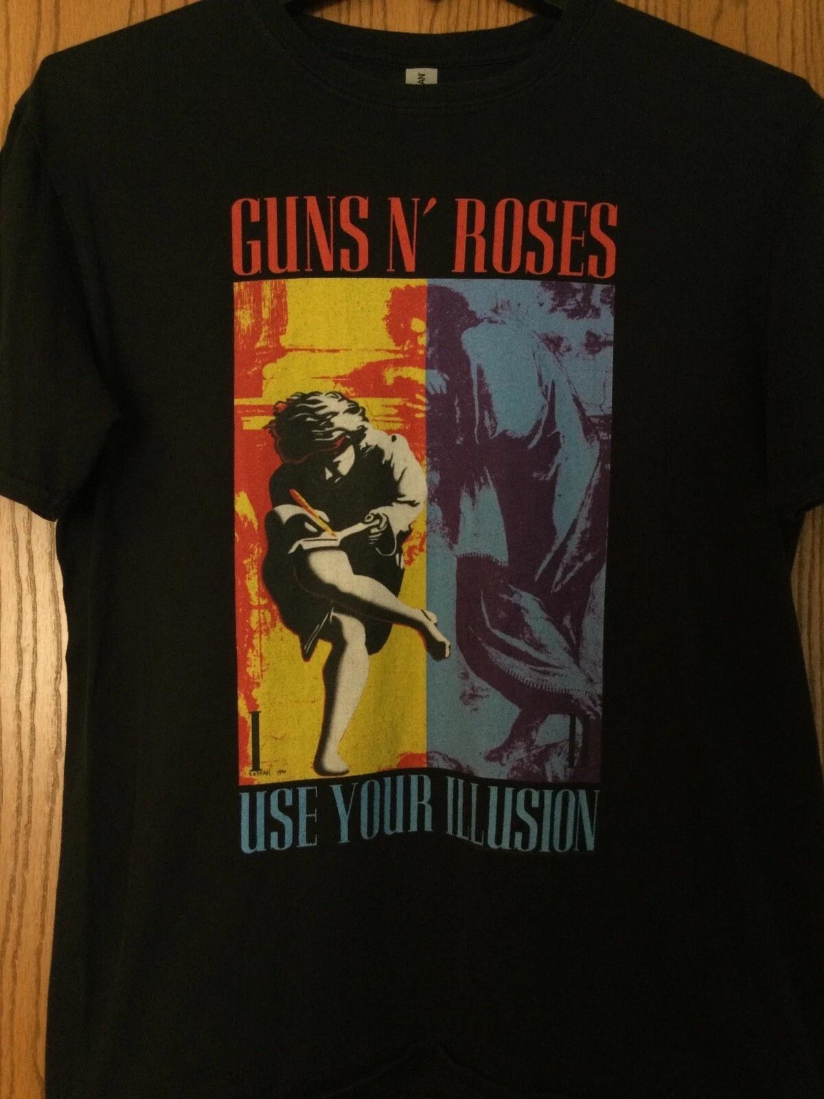 Guns N Roses - Use Your Illusion 1990 - 2013 Black Shirt - L XL
Guns N Roses - Use Your Illusion 1990 - 2013 Black Shirt - L XL