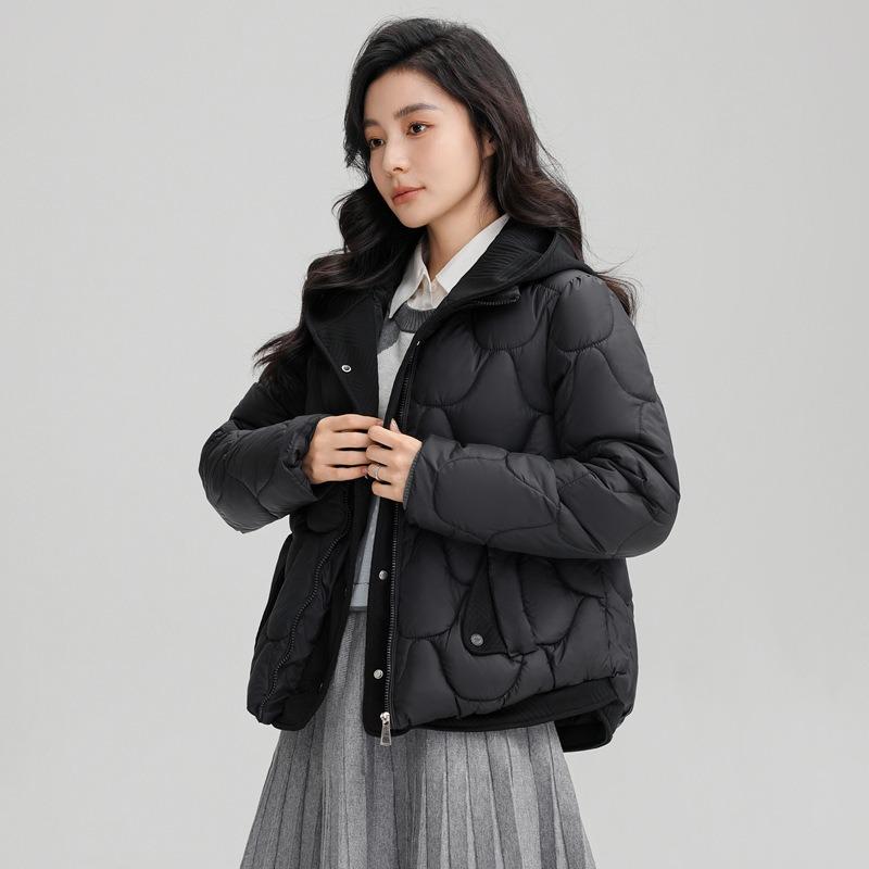 Зимняя короткая хлопковая куртка женская большого размера с капюшоном модная темпераментная воротник однотонная куртка 2XL чёрный