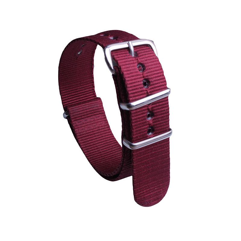 Бесшовный нейлоновый ремешок для часов с полированной серебристой пряжкой 20mm
Бесшовный нейлоновый ремешок для часов с полированной серебристой пряжкой 20mm