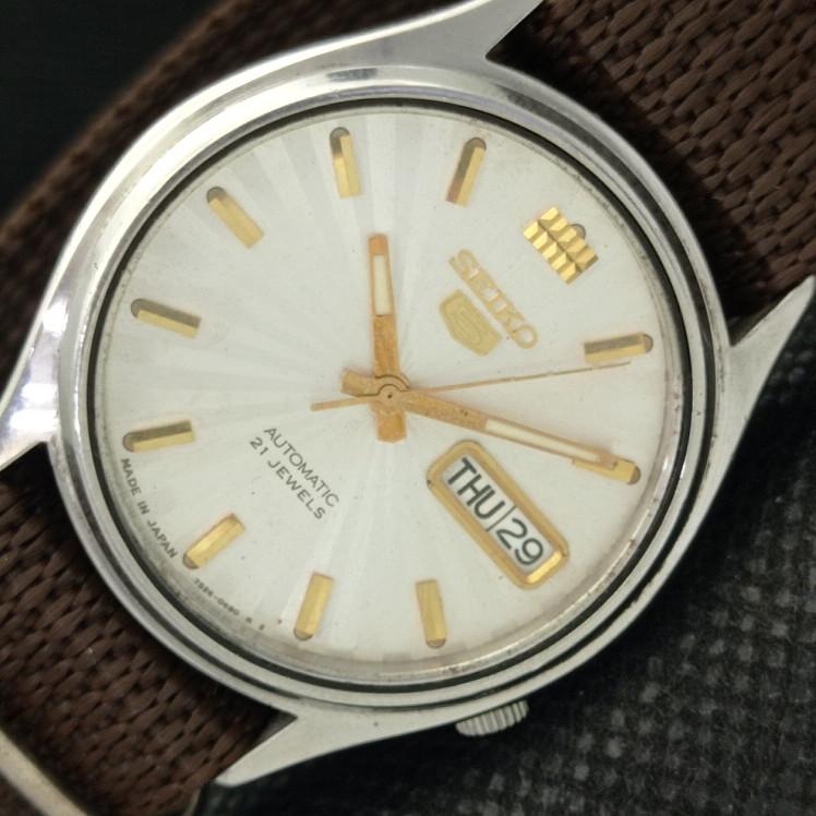 Б/У винтажные мужские часы SEIKO 5 AUTO 7S26A из Японии с оригинальным циферблатом 608b-a315300-2 SKU608b-a315300
Б/У винтажные мужские часы SEIKO 5 AUTO 7S26A из Японии с оригинальным циферблатом 608b-a315300-2 SKU608b-a315300