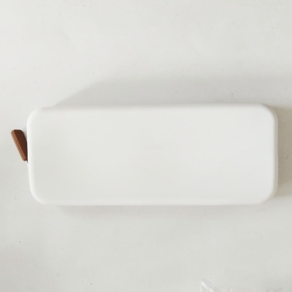 Zippered Makeup Brush Storage Bag Dustproof Solid Color Silicone Cosmrtic Bag Waterproof Makeup Brush Organizer Holiday Vocation білий
Zippered Makeup Brush Storage Bag Dustproof Solid Color Silicone Cosmrtic Bag Waterproof Makeup Brush Organizer Holiday Vocation білий