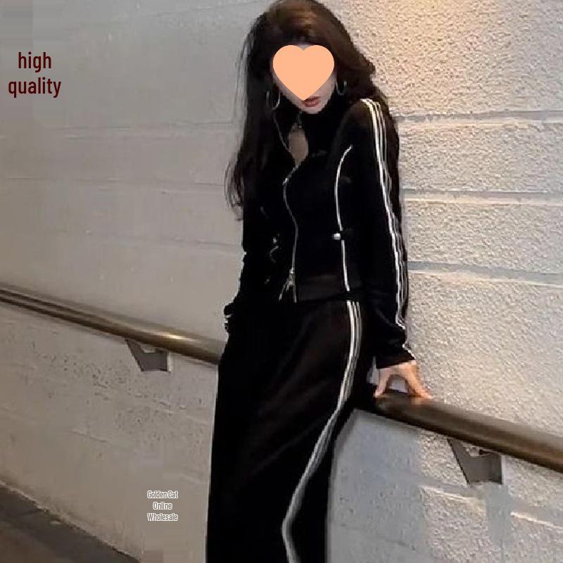 2025 Women s Korean Style Age-Reducing Hooded Cardigan & Sweatshirt Casual Two-Piece Set for Spring/Autumn Medium
2025 Women s Korean Style Age-Reducing Hooded Cardigan & Sweatshirt Casual Two-Piece Set for Spring/Autumn Medium