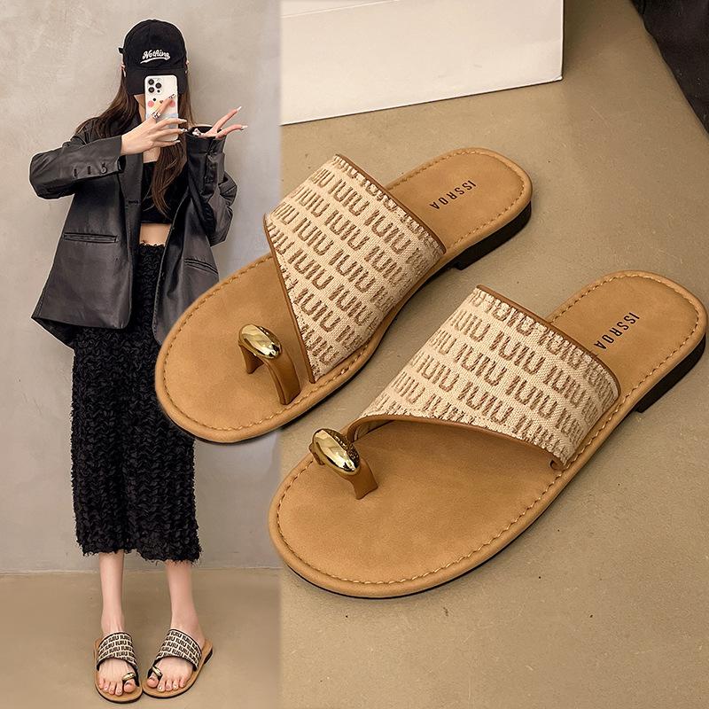 2025 summer new vacation style metal pinch foot temperament square head grass woven cover toe cool slippers women s wear 35 хаки
2025 summer new vacation style metal pinch foot temperament square head grass woven cover toe cool slippers women s wear 35 хаки