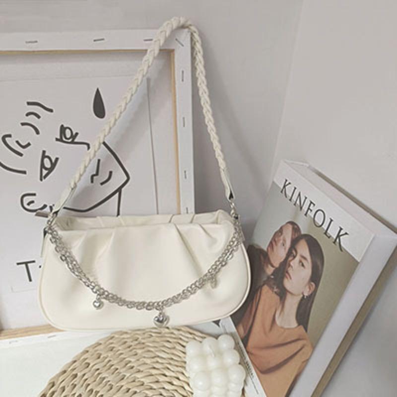 Cloud underarm bag pleated soft leather shoulder bag summer small fresh women s messenger chain woven handbag versatile
Cloud underarm bag pleated soft leather shoulder bag summer small fresh women s messenger chain woven handbag versatile