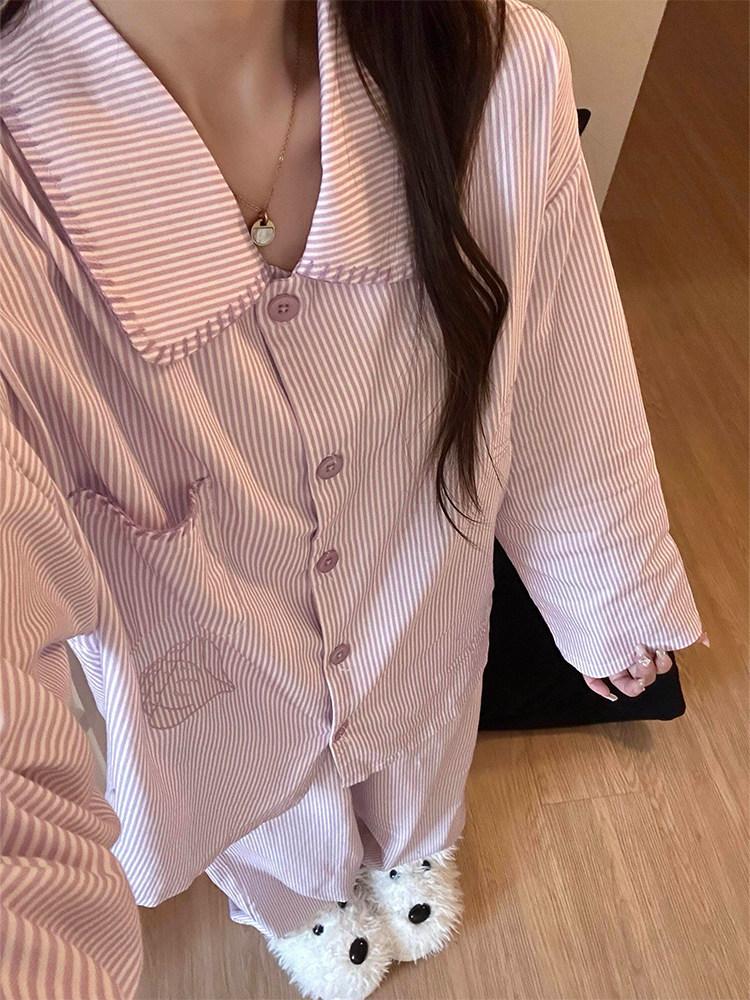 Japanese simple shell striped pajamas women s spring and autumn new skin-friendly and comfortable long-sleeved trousers loungewear set M
Japanese simple shell striped pajamas women s spring and autumn new skin-friendly and comfortable long-sleeved trousers loungewear set M