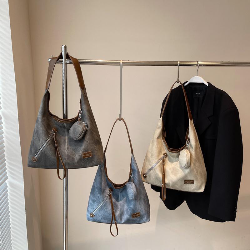 Fashion Unique Spliced Design Large Capacity Messenger Bags for Commuting Luxury Handbag Women Retro Shoulder Crossbody Bag 33x11x29cm синій
Fashion Unique Spliced Design Large Capacity Messenger Bags for Commuting Luxury Handbag Women Retro Shoulder Crossbody Bag 33x11x29cm синій