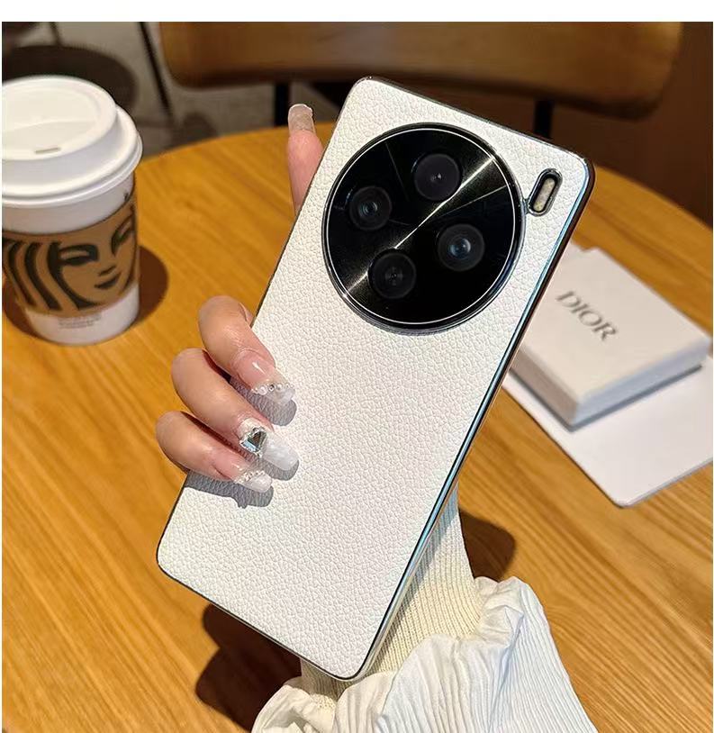 Lychee Pattern Leather Case for Vivo X100s Pro X100 Ultra X200S X200 Pro Mini Camera Len Plating Bumper Protection Phone Cover X200Ultra білий
Lychee Pattern Leather Case for Vivo X100s Pro X100 Ultra X200S X200 Pro Mini Camera Len Plating Bumper Protection Phone Cover X200Ultra білий