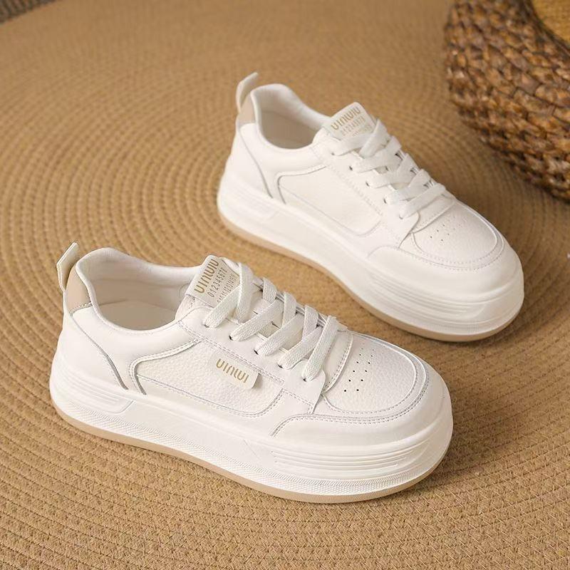 Autumn little white shoes new female student platform sports board shoes casual street shooting sports shoes women 35 білий
Autumn little white shoes new female student platform sports board shoes casual street shooting sports shoes women 35 білий
