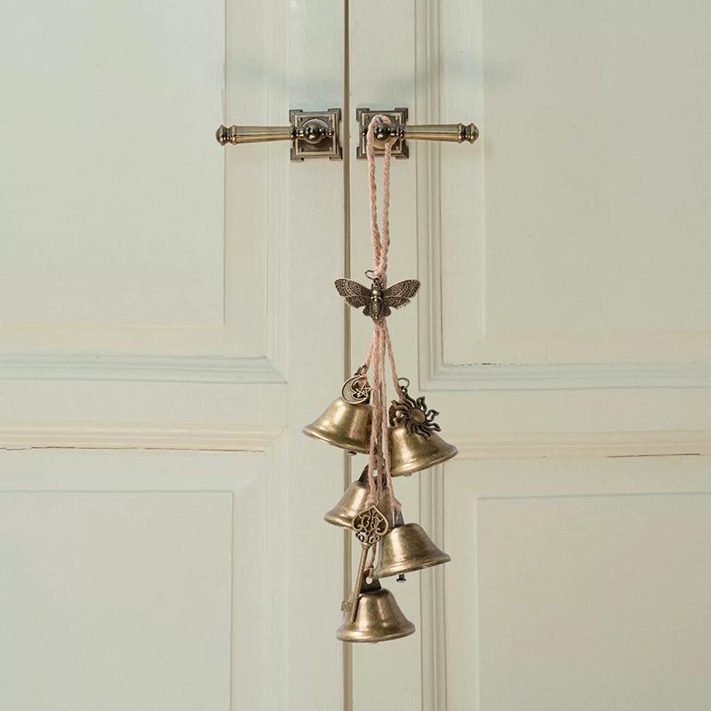 WTEMPO Железный Ретро Праздничный Колокольчик Дверная Ручка Колокольчик Ветра Рукоделие В помещении и На улице Сад Ферма Вилла Декоративный Колокольчик 2pcs
WTEMPO Железный Ретро Праздничный Колокольчик Дверная Ручка Колокольчик Ветра Рукоделие В помещении и На улице Сад Ферма Вилла Декоративный Колокольчик 2pcs