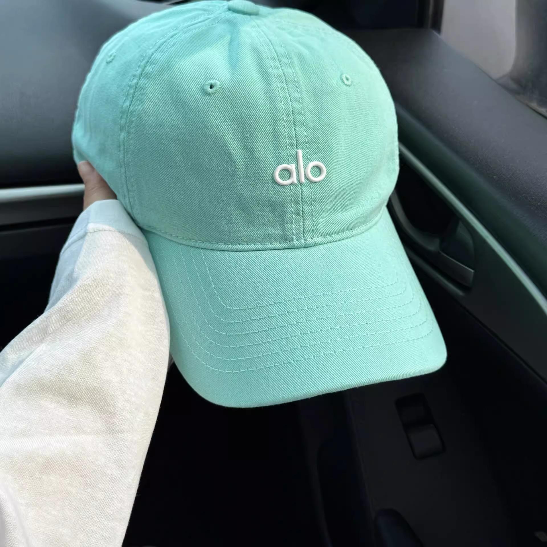 Alphabet Baseball Cap Cap Outdoor Sunscreen Shade Men s and Women s Same Casual Sports Fitness Hat Adjustable синій
Alphabet Baseball Cap Cap Outdoor Sunscreen Shade Men s and Women s Same Casual Sports Fitness Hat Adjustable синій