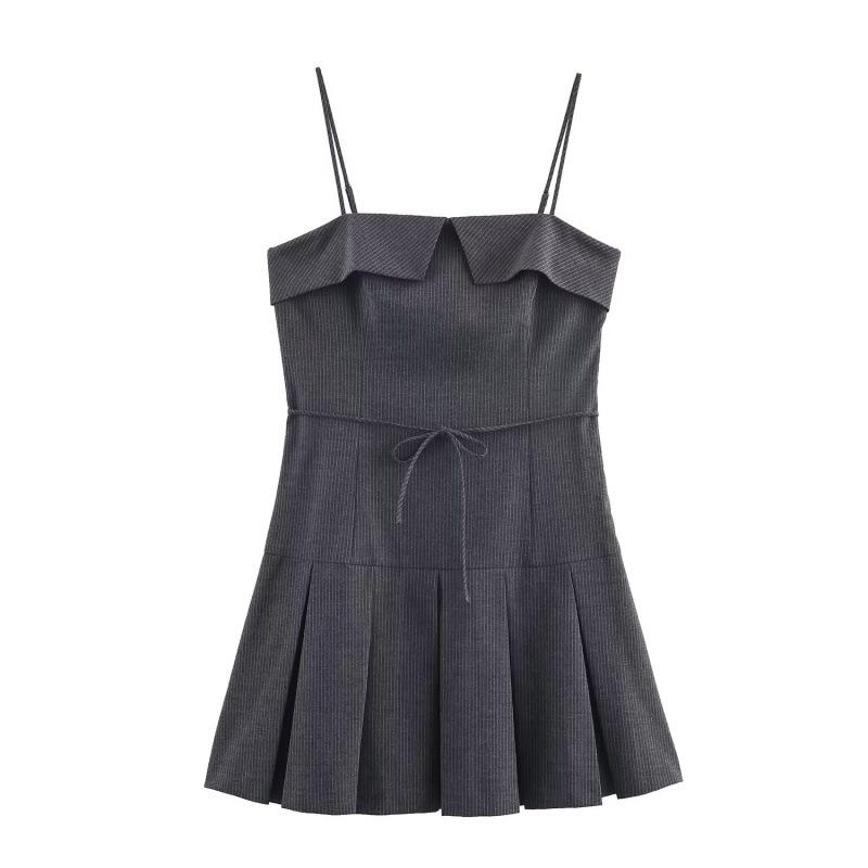Autumn New Women s Sleeveless Stripe Ruffle Short Dress with Spaghetti Straps Large
Autumn New Women s Sleeveless Stripe Ruffle Short Dress with Spaghetti Straps Large