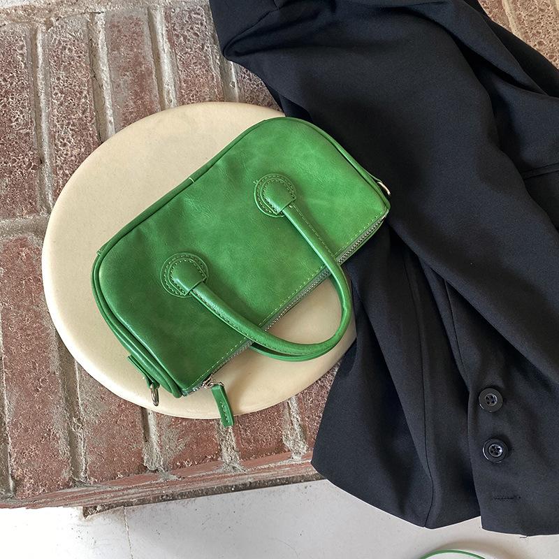 Нишевый дизайн универсальная косая сумка-маленькая сумка-тоут ранняя весна женская сумка модная на плечо под мышкой зелёный
Нишевый дизайн универсальная косая сумка-маленькая сумка-тоут ранняя весна женская сумка модная на плечо под мышкой зелёный