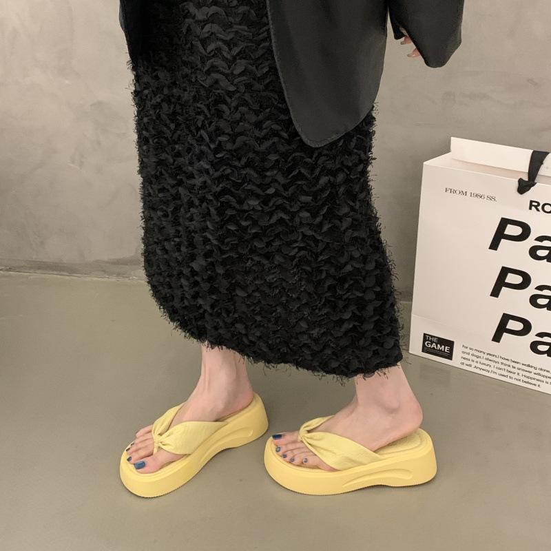 Fashion Hot Selling 2025 Summer New Women s Slippers Petite Sponge Thick Bottom Casual Beach French Style Flip Flops Rubber Sole 35 жёлтый
Fashion Hot Selling 2025 Summer New Women s Slippers Petite Sponge Thick Bottom Casual Beach French Style Flip Flops Rubber Sole 35 жёлтый