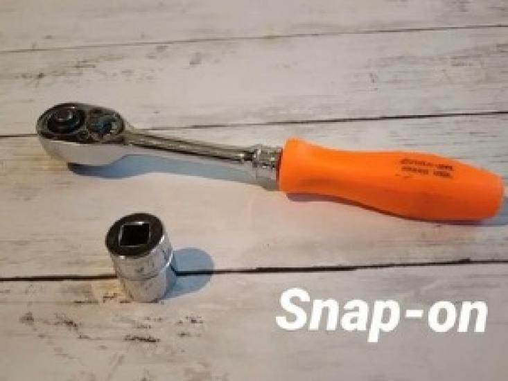 Snap On Tools США F726B Трещотка 3/8 с хромированной рукояткой
Snap On Tools США F726B Трещотка 3/8 с хромированной рукояткой