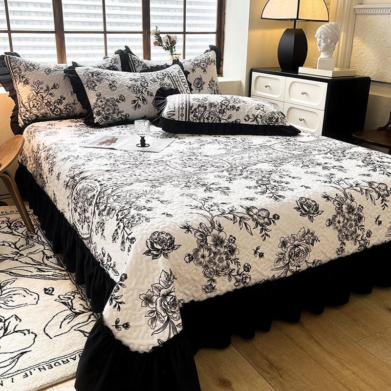 French Retro Style Bed Cover Four Season Universal Thick Quilted Double Bedsheet Active Printing Dyeing Printed Pattern Bedcover Same Style Pillowcase 48x74cm 1pcs pillowcase
French Retro Style Bed Cover Four Season Universal Thick Quilted Double Bedsheet Active Printing Dyeing Printed Pattern Bedcover Same Style Pillowcase 48x74cm 1pcs pillowcase