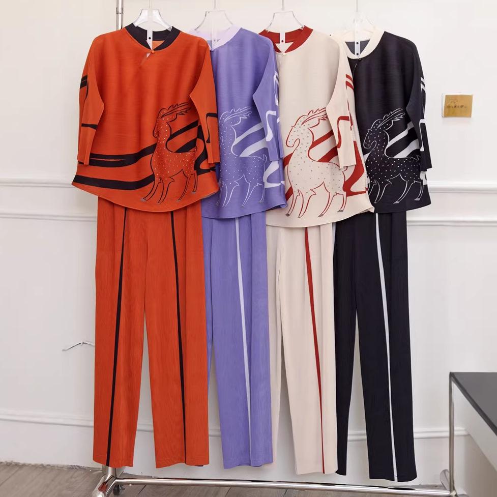 Retro Women s Two-Piece Set: Loose Top & Straight-Leg Pants for Spring One Size білий/абрикосовий
Retro Women s Two-Piece Set: Loose Top & Straight-Leg Pants for Spring One Size білий/абрикосовий