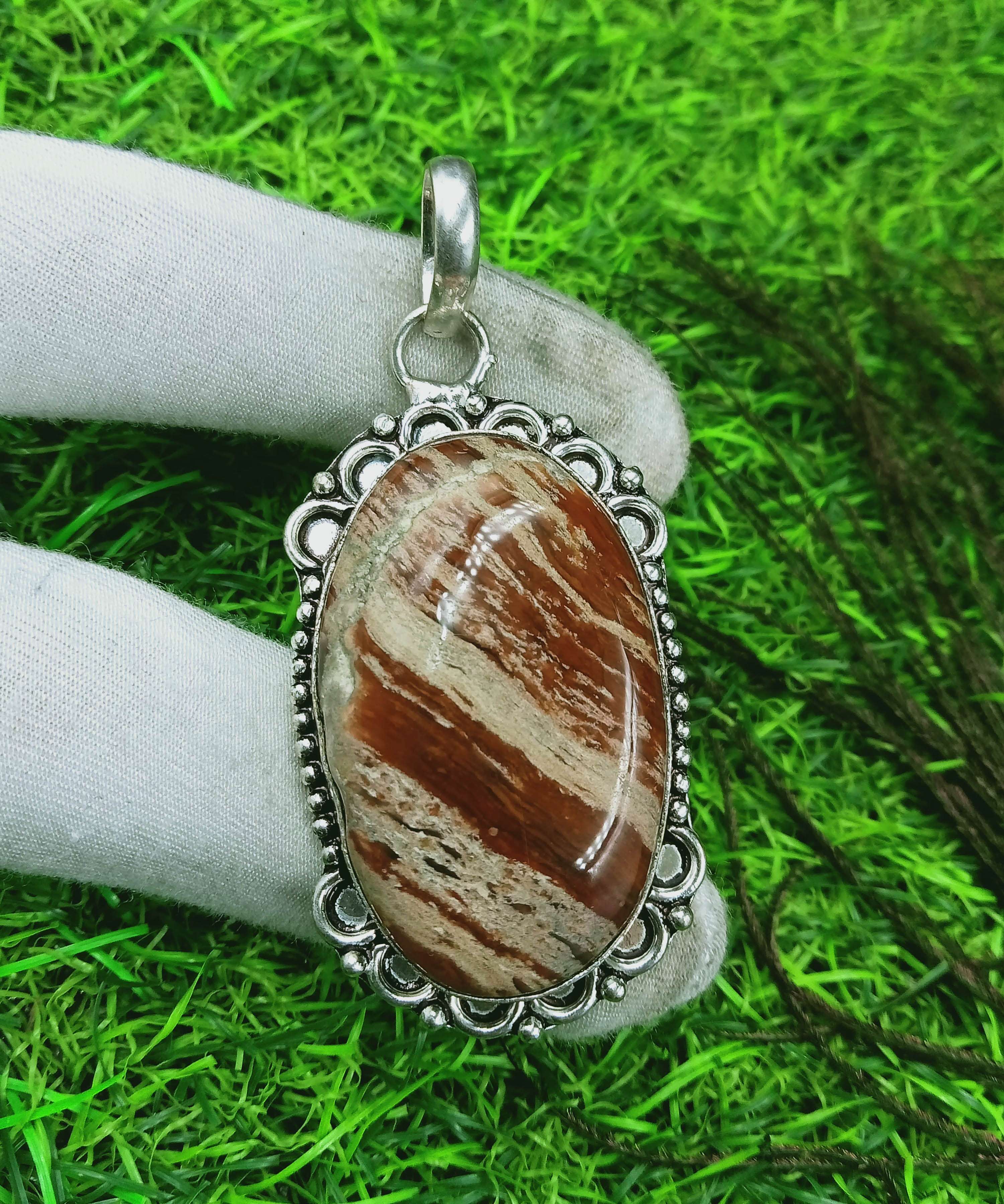 Подвеска из стерлингового серебра 925 пробы с драгоценным камнем Zebra Jasper DEP-199
Подвеска из стерлингового серебра 925 пробы с драгоценным камнем Zebra Jasper DEP-199