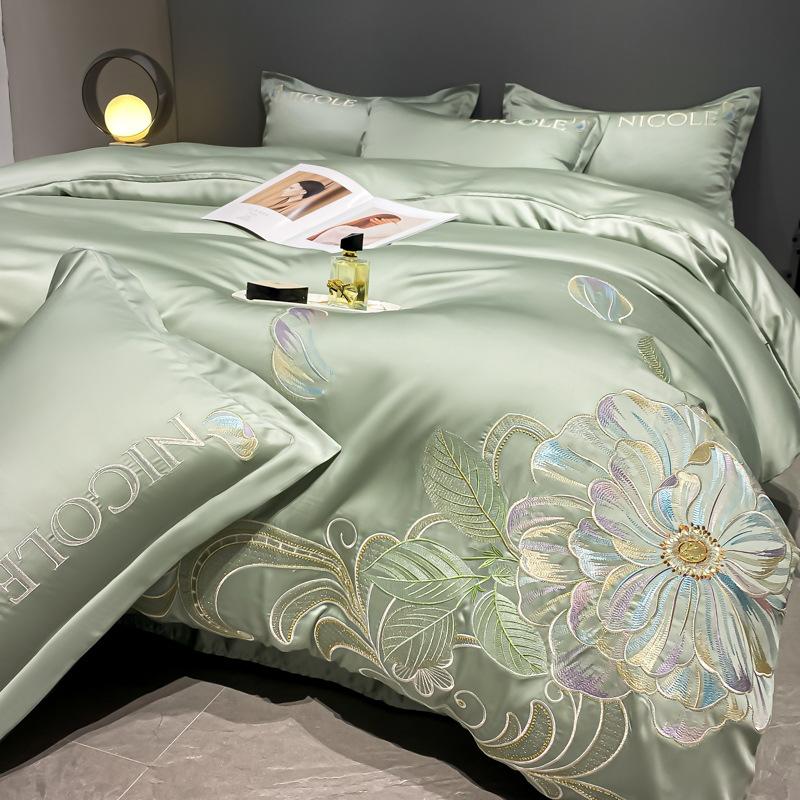 Комплект постельного белья из ледяного шелка, четырехпредметный, вышивка, приятный к коже, дышащий, удобный, простыня, пододеяльник, наволочка 1.8m bed
Комплект постельного белья из ледяного шелка, четырехпредметный, вышивка, приятный к коже, дышащий, удобный, простыня, пододеяльник, наволочка 1.8m bed