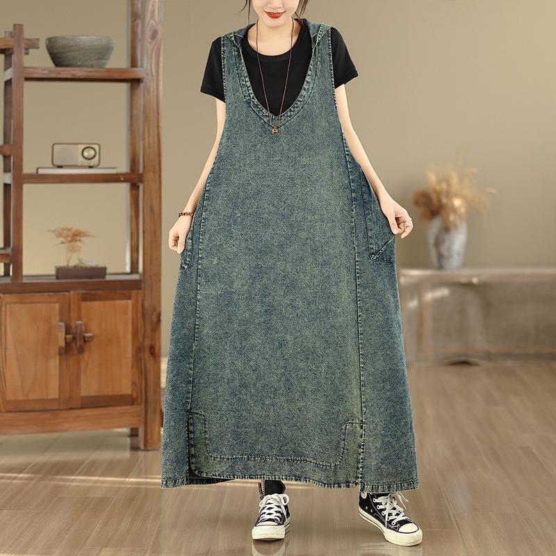 Plus Size V-Neck Hooded Denim Dress with Pockets L
Plus Size V-Neck Hooded Denim Dress with Pockets L