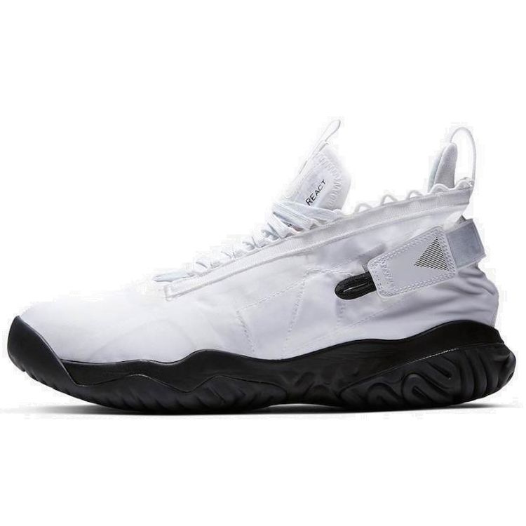 Air Jordan Jordan Proto React Белые Черные Мужские Кроссовки BV1654-100
Air Jordan Jordan Proto React Белые Черные Мужские Кроссовки BV1654-100