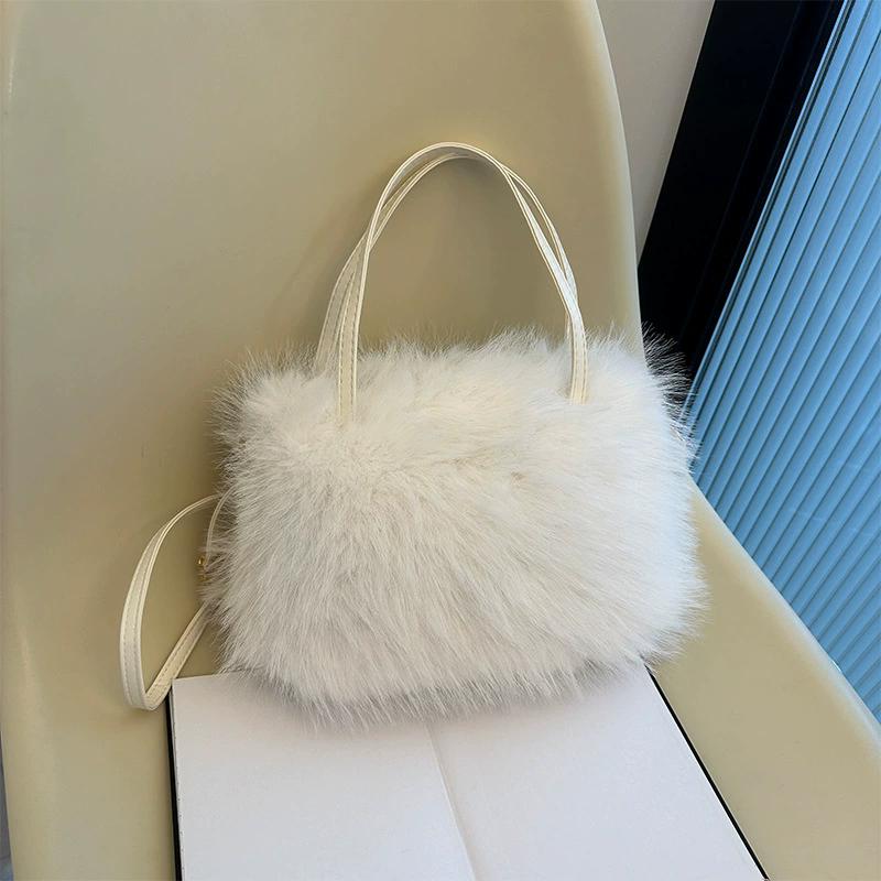 Faux Fur Tote Bag Women s Bucket Plush Light Luxury Ladies Handbags Soft Winter Crossbody Shoulder Bags Bolsa Feminina
Faux Fur Tote Bag Women s Bucket Plush Light Luxury Ladies Handbags Soft Winter Crossbody Shoulder Bags Bolsa Feminina